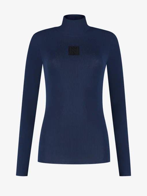 Aansluitende top met logo patch en col
