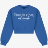 Korte sweater met tekst