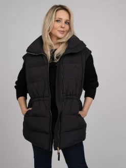Puffer jas met capuchon en getailleerde taille